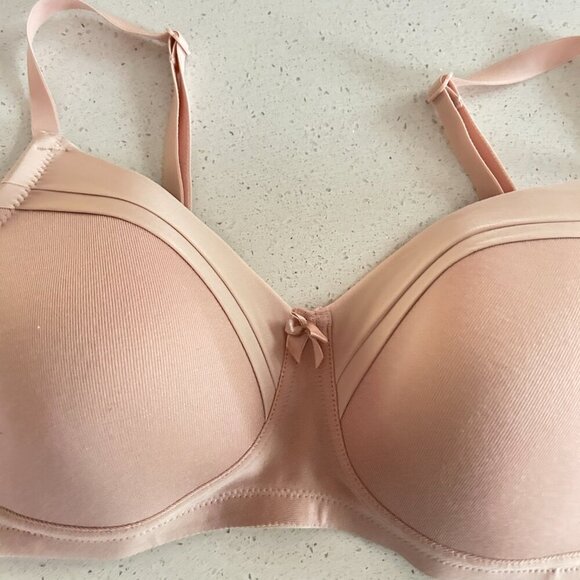 Royce Nude Blush Tshirt Sport Bra No Underwire Lined Size 34D Cotton Blend‎ - Picture 2 of 5